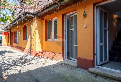 Casă individuală cu 9 camere cu Teren 160 Mp în Chitila