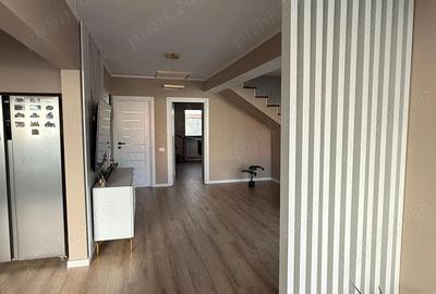 Casă cu 5 camere cu Teren 300 Mp în Valu lui Traian