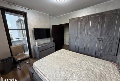 Apartament cu 3 camere decomandat în 9 Mai - 7