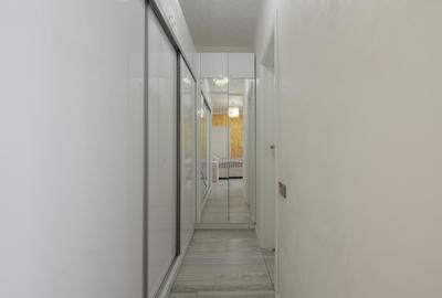 Penthouse cu 3 camere, mobilat în Central - 19