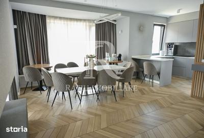 Casă cu 9 camere cu Teren 1720 Mp în Sânmartin - 12