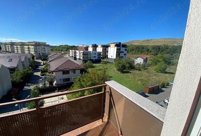 Apartament cu 3 camere semidecomandat în Florești - 1