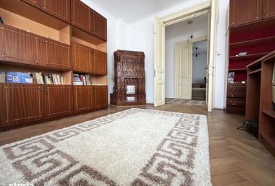Casă cu 4 camere în Central