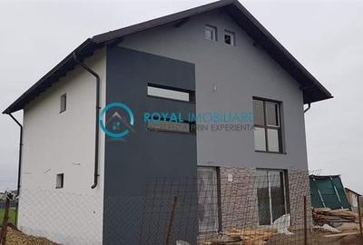 Casă individuală cu 4 camere cu Teren 250 Mp în Păulești - 1