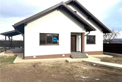 Casă individuală cu 3 camere cu Teren 450 Mp în Horpaz
