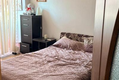 Apartament cu 2 camere decomandat în 1 Decembrie