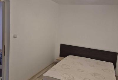 Apartament cu 2 camere semidecomandat în Careiului