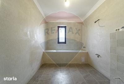 Casă cu 4 camere cu Teren 397 Mp în Hărmanului - 1