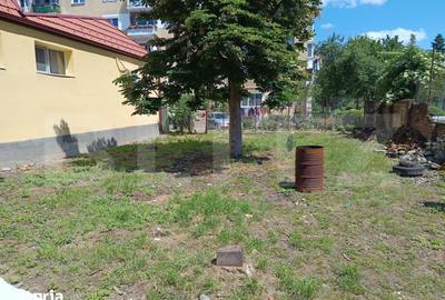 Casă cu 3 camere cu Teren 428 Mp în Central