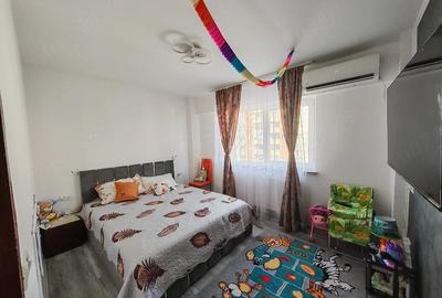 Apartament cu 2 camere decomandat în Traian