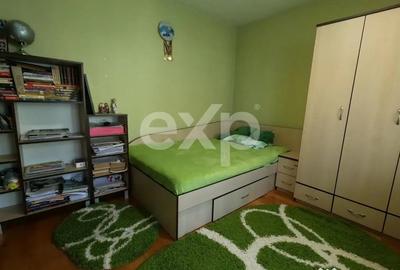 Casă cu 6 camere cu Teren 690 Mp în Găvana