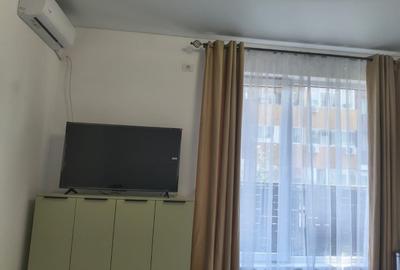 Apartament cu 2 camere decomandat în Apărătorii Patriei