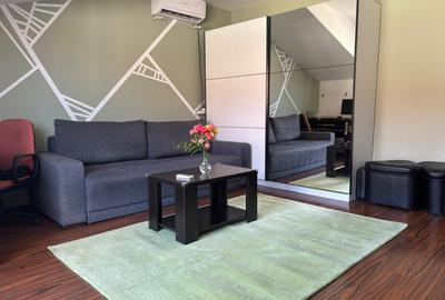 Apartament cu 3 camere decomandat, mobilat în Florești