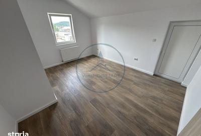 Apartament cu 3 camere în Sud