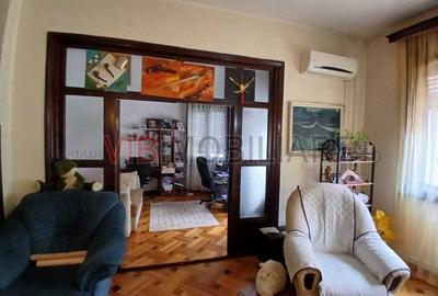 Apartament cu 3 camere circular în Universitate - 8
