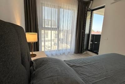 Apartament cu 3 camere semidecomandat, mobilat în Central - 1