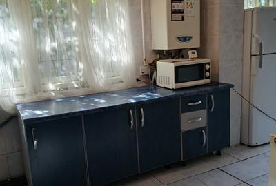 Casă cu 4 camere în Andronache - 5