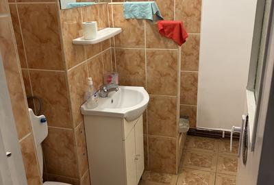 Spațiu comercial, de 40 mp, în Central - 1