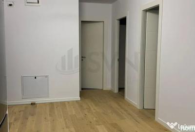 Apartament cu 3 camere semidecomandat în Crângași