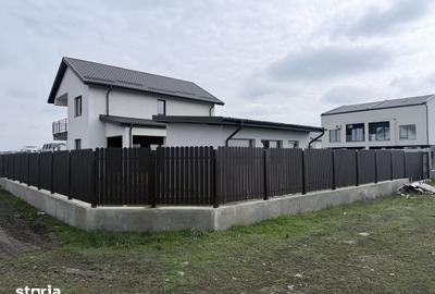 Casă cu 5 camere cu Teren 492 Mp în Glina - 2