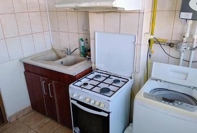 Apartament cu 2 camere decomandat, mobilat în Mazepa 1