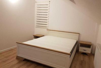 Apartament cu 3 camere decomandat în Exterior Vest