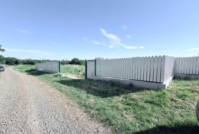 Casă individuală cu 2 camere cu Teren 3600 Mp în Central - 1