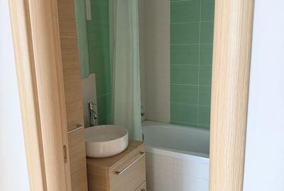 Apartament cu 2 camere decomandat în Titan
