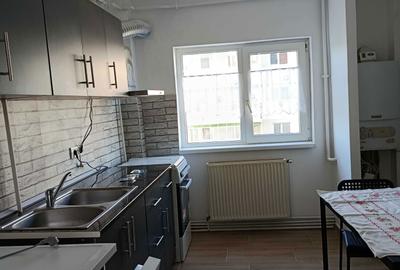 Apartament cu 2 camere decomandat în Central - 2
