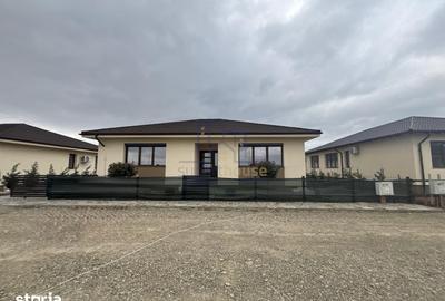 Casă cu 3 camere cu Teren 250 Mp în Republicii - 2