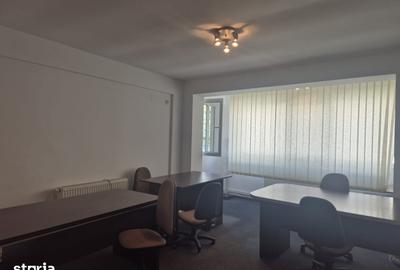 Apartament cu 2 camere decomandat în Centrul Civic