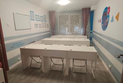 Apartament cu 4 camere semidecomandat în Colentina