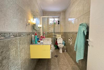 Casă individuală cu 7 camere cu Canalizare în Zorilor - 17