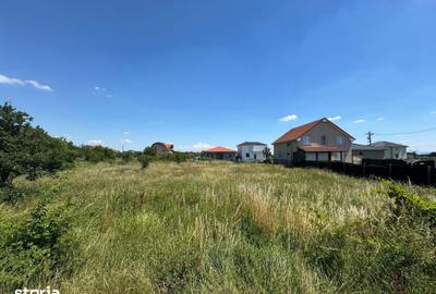 Teren de 700 mp, în Păulești