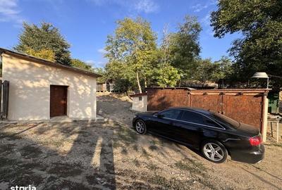 Casă cu 4 camere cu Teren 3800 Mp în Rasova - 3