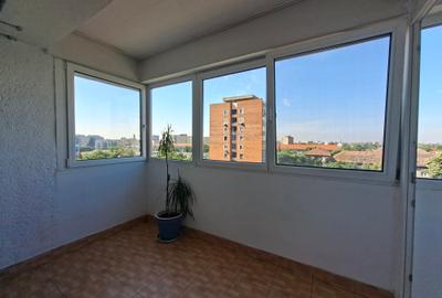 Apartament cu 3 camere semidecomandat în Circumvalațiunii - 12