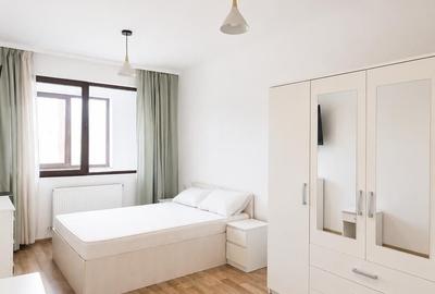 Apartament cu 3 camere decomandat în Tractorul - 4