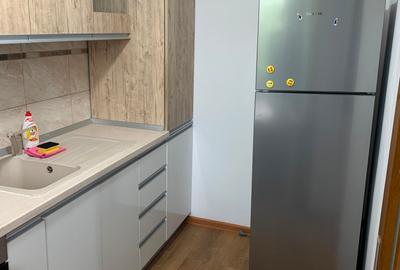 Apartament cu 2 camere decomandat, mobilat în Tractorul - 3