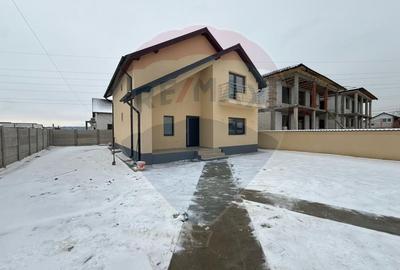 Casă cu 4 camere cu Teren 415 Mp în Lascăr Catargiu - 11