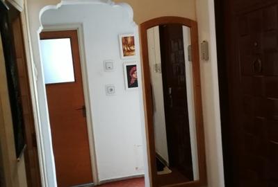 Apartament cu 3 camere decomandat în Popa Șapcă - 1