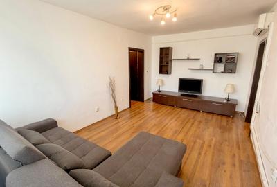 Apartament cu 3 camere semidecomandat în Ultracentral