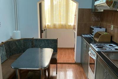Apartament cu 2 camere decomandat în Rogerius