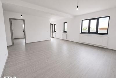 Casă cu 3 camere cu Teren 415 Mp în Letea Veche