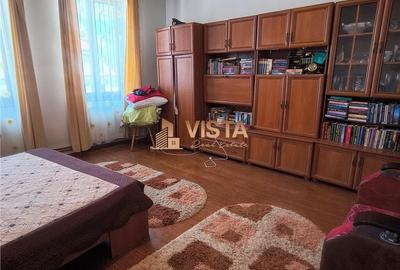 Casă cu 4 camere decomandat cu Teren 2300 Mp în Central - 7