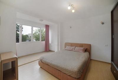 Apartament cu 2 camere semidecomandat, mobilat în Cantemir