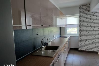 Apartament cu 4 camere în Plopilor - 11