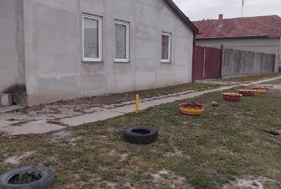Casă cu 3 camere cu Teren 400 Mp în Est