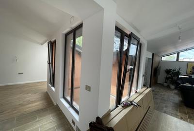 Apartament cu 2 camere semidecomandat, mobilat în Grivița - 1