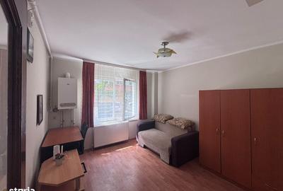 Garsonieră decomandată în Tudor