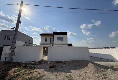 Casă cu 4 camere în Cârcea - 2